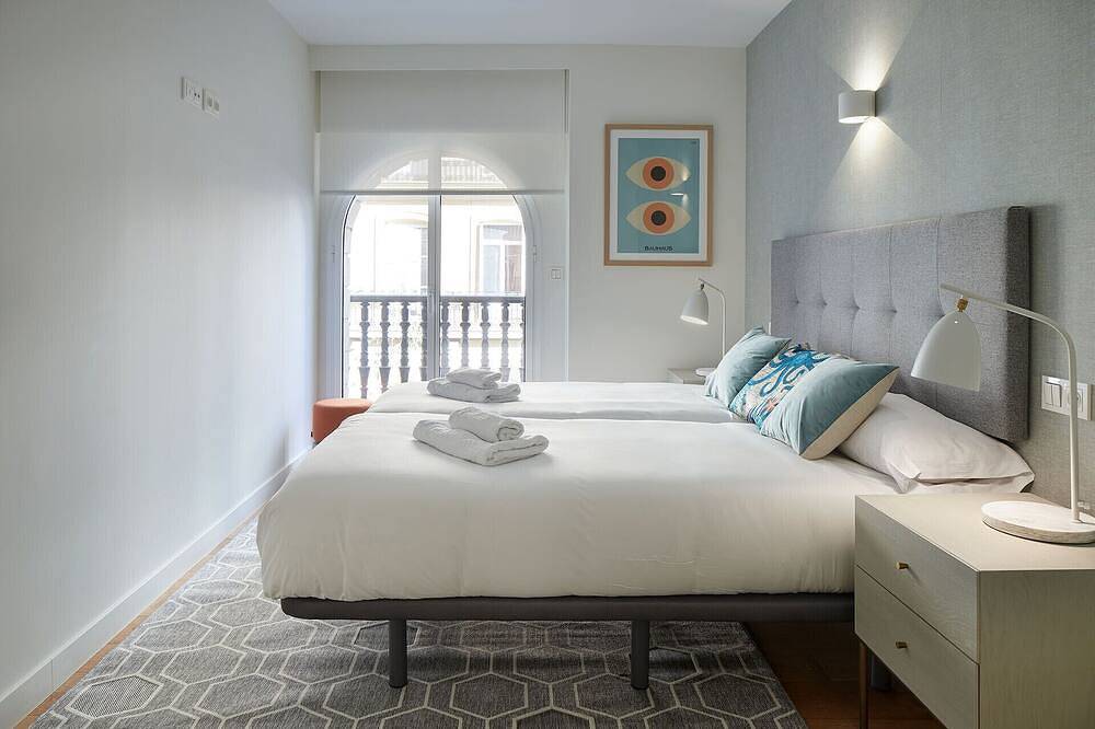 Entire apartment, Olabar Ii | The Rentals Collection in Playa de la Concha, San Sebastian