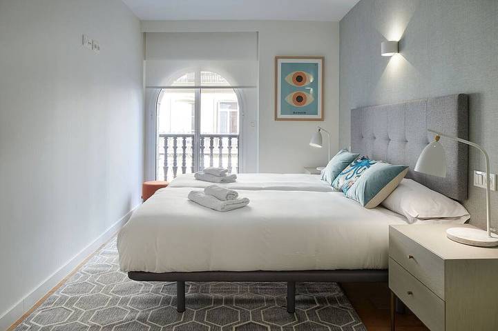 Entire apartment, Olabar II | The Rentals Collection in Kontxa hondartza - Playa de la Concha (San Sebastian), San Sebastian