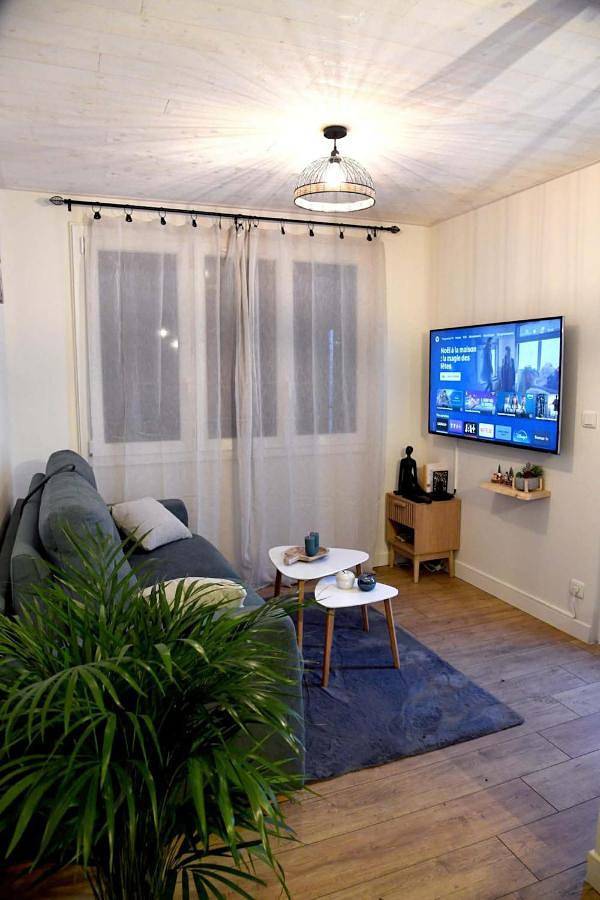 Appartement entier, Confortable studio avec jardin in Saint-Doulchard, Région de Bourges