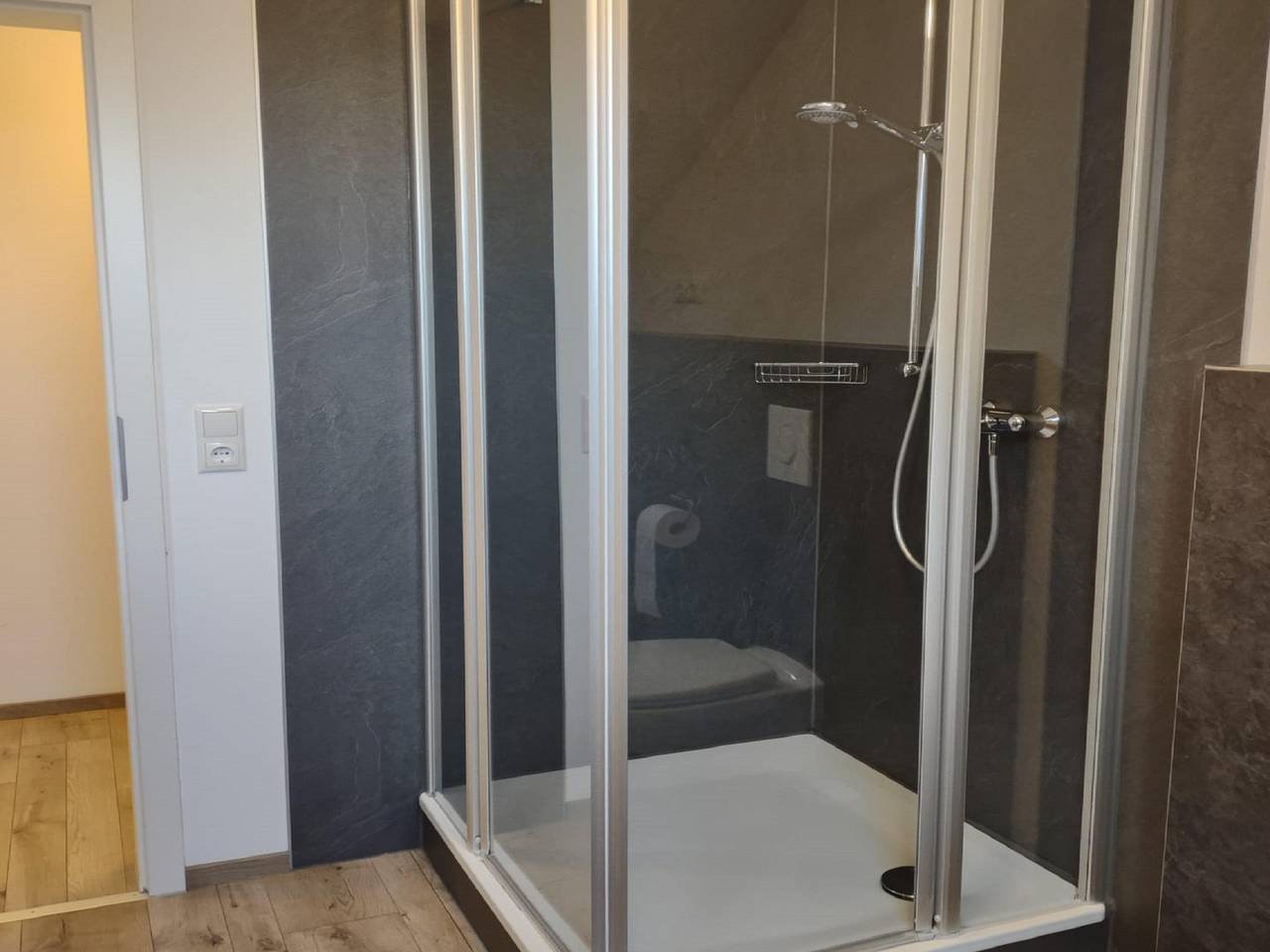 Appartement, douche, Wc, 2 slaapkamers, foto 12