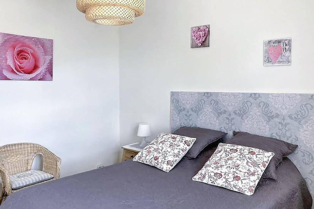Maison confortable de 2 chambres à. in Saint-Trinit, Parc naturel régional du Mont-Ventoux