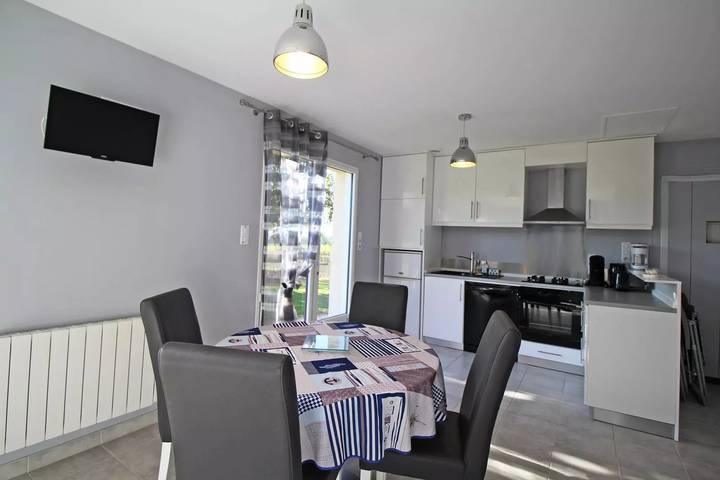 Gîte pour 2 personnes, avec jardin à Saint-Yrieix-la-Perche - 4