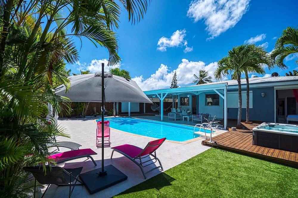 Aline, villa avec piscine et jacuzzi, proche toutes commodités in Le Gosier, Guadeloupe
