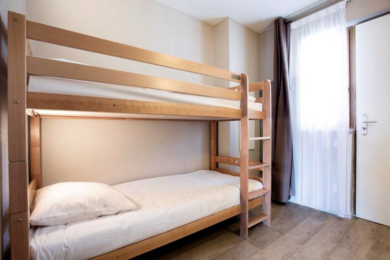 Studio entier, Studio pour 2 personnes avec piscine in Pra-Loup (station de ski), Pra-Loup