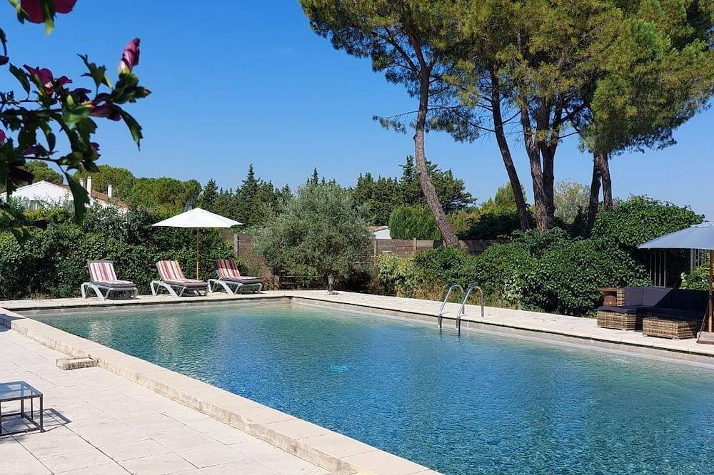 Location maison de campagne carpentras serres in Carpentras, Parc naturel régional du Mont-Ventoux