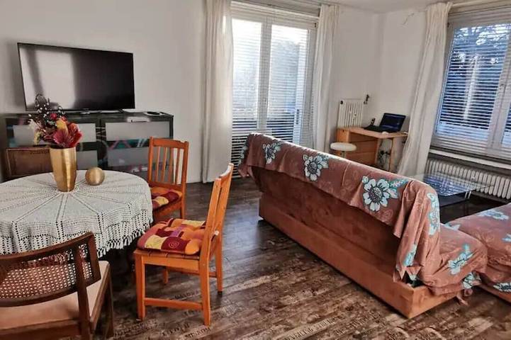 Ferienwohnung für 3 Personen, mit Balkon und Garten in Düsseldorf