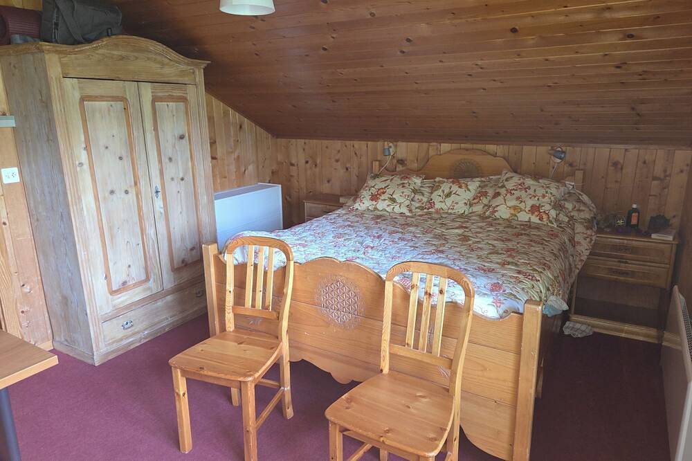 Chalet tout équipé pour famille  avec grand jardin à 300m des remontées. in Leysin, Alpes Vaudoises