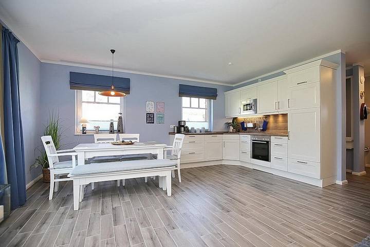 Ferienhaus für 6 Personen, mit Sauna und Terrasse in Tarnewitz