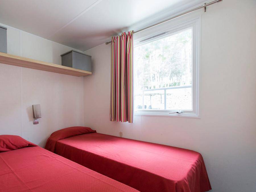 Camping Vilanova Park - Mobile home 6 persons - S2200 - Air Conditioning - Bed Linen - Final Cleaning in Vilanova i la Geltrú, Garraf