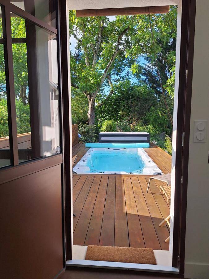 Appartement de vacances pour 2 personnes, avec vue ainsi que terrasse et piscine