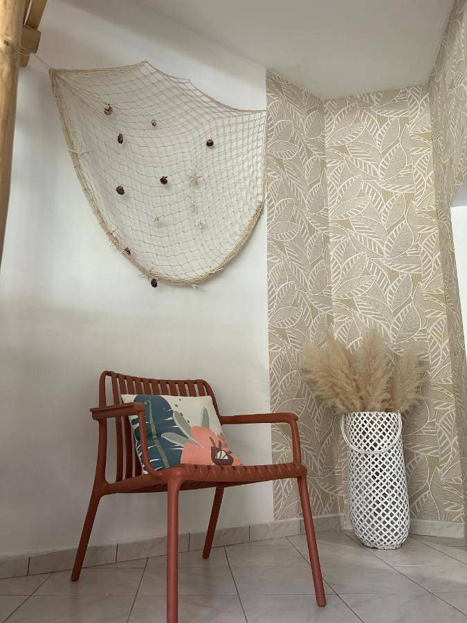 Gîte pour 2 personnes, avec jardin et jacuzzi ainsi que terrasse et piscine, animaux acceptés à Puget - 2