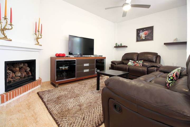 La Cala townhouse, beach 400 m, roof terrace, Bbq in Playa de La Cala - El Torreón (Mijas), Mijas