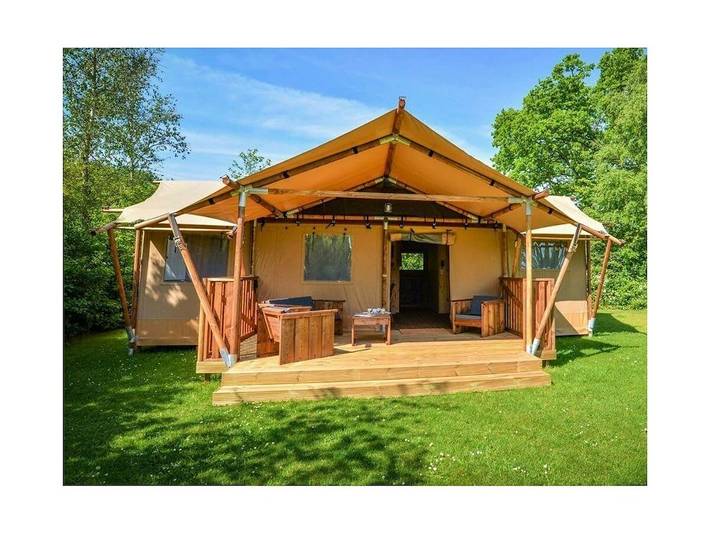 Ferienhaus für 2 Personen, mit Balkon/Terrasse und Terrasse sowie Garten