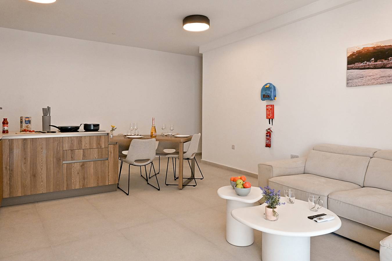 Appartamento intero, Modern Seaside Apart in Marsalforn - 5E in Marsalforn, Zebbug