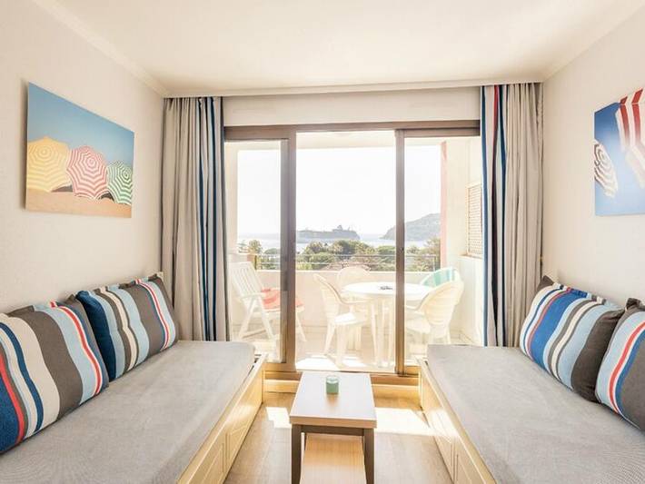 Pierre & Vacances Résidence L'Ange Gardien - Studio 4 personnes - Studio - 1 alcôve - Terrasse ou balcon - climatisé in Villefranche-sur-Mer, Côte méditerranéenne (France)