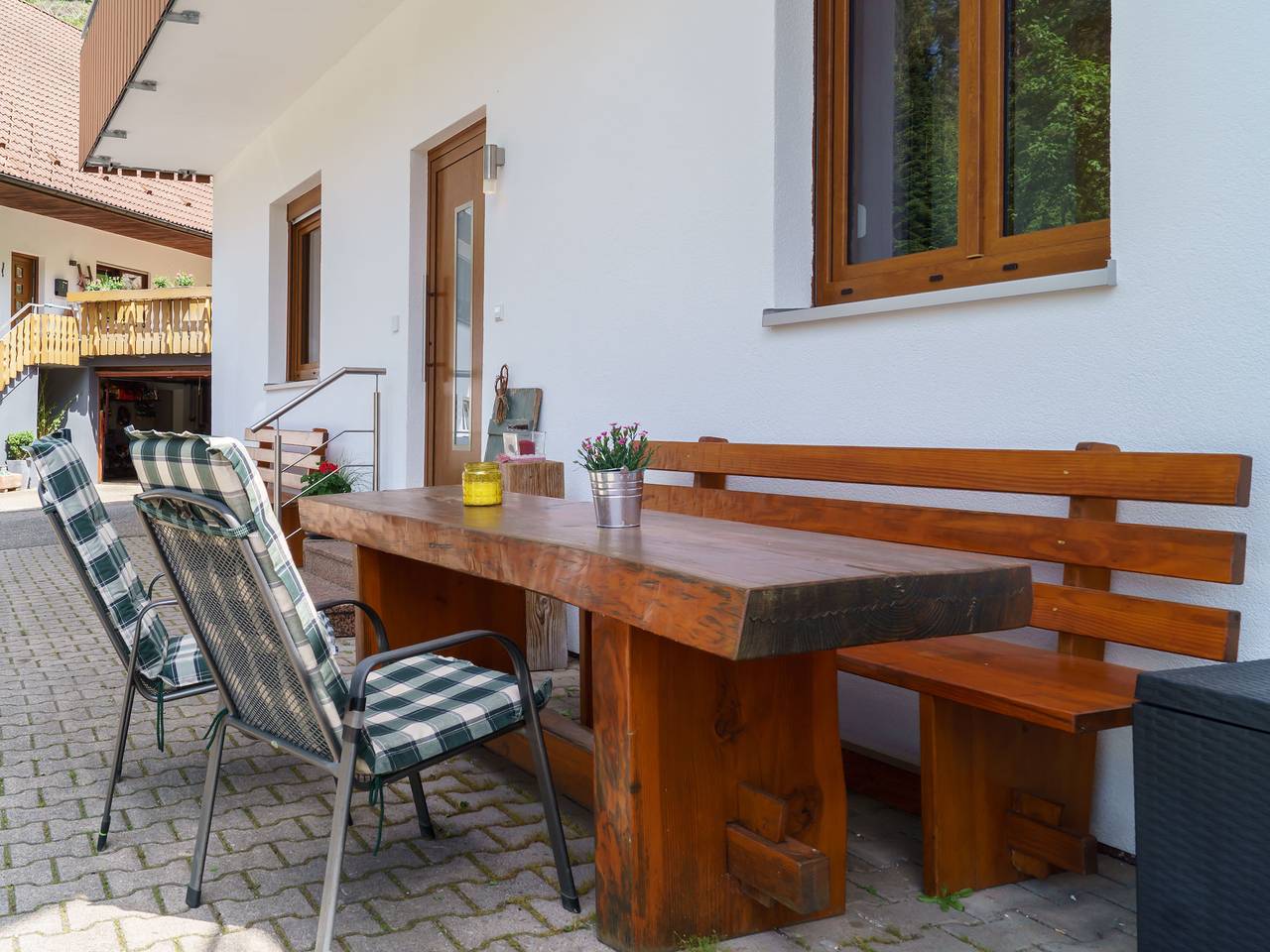 Ganze Wohnung, Holderstanzenhof: Ferienwohnung 'Bergblick' mit Bergblick, Gemeinschaftsterrasse und Wlan in Bad Peterstal-Griesbach, Mittlerer Schwarzwald