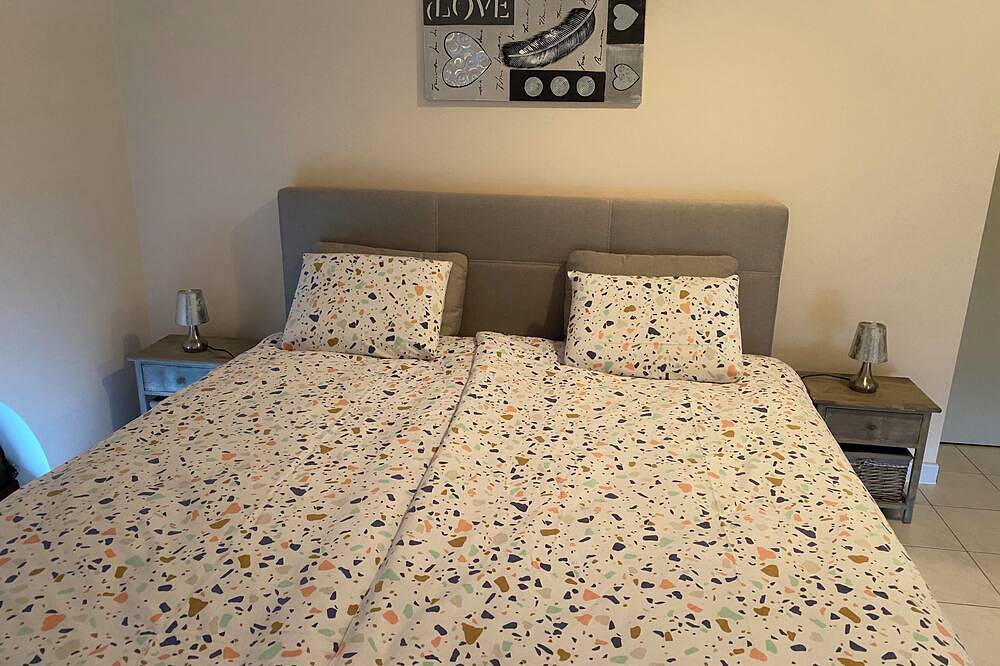 Geheel appartement, Vakantiewoning 't Vergezicht Bevind zich in de buurt van wandel- en fietsroutes in Schorisse, Maarkedal