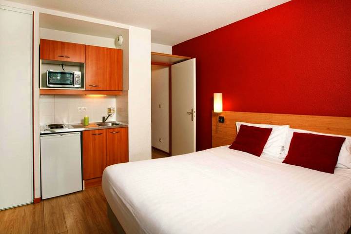 Appart’hôtel pour 5 personnes, avec Balcon et Terrasse