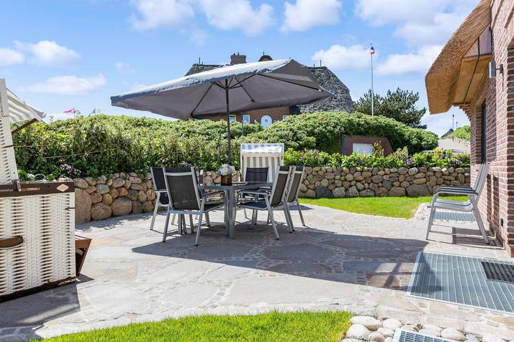 Reetdachhaus für 8 Pers. mit Sauna, Garten, Stellplatz, WLAN, Haustiere erlaubt. in Rantum, Sylt (Gemeinde)