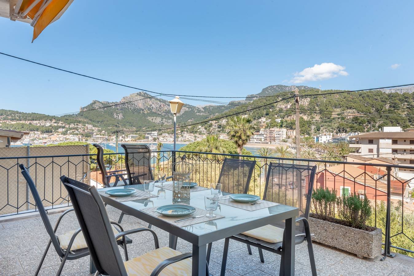 Appartamento intero, Bellissimo appartamento fronte mare con Wi-Fi e aria condizionata in Port de Sóller, Sóller