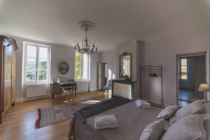 Château pour 8 personnes, avec jardin et jacuzzi en Nouvelle-Aquitaine - 4