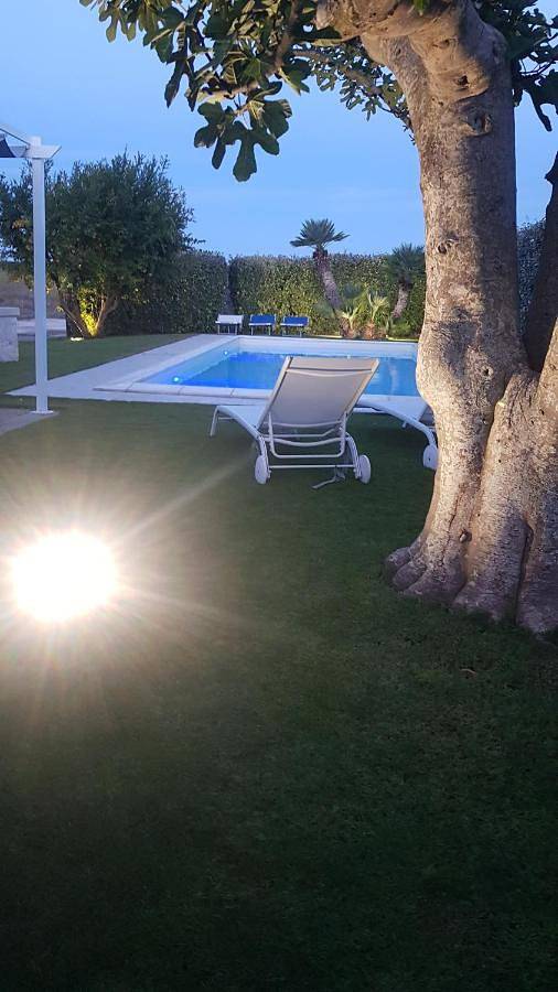 Location de vacances pour 6 personnes, avec jardin ainsi que vue et piscine à Brindisi - 2
