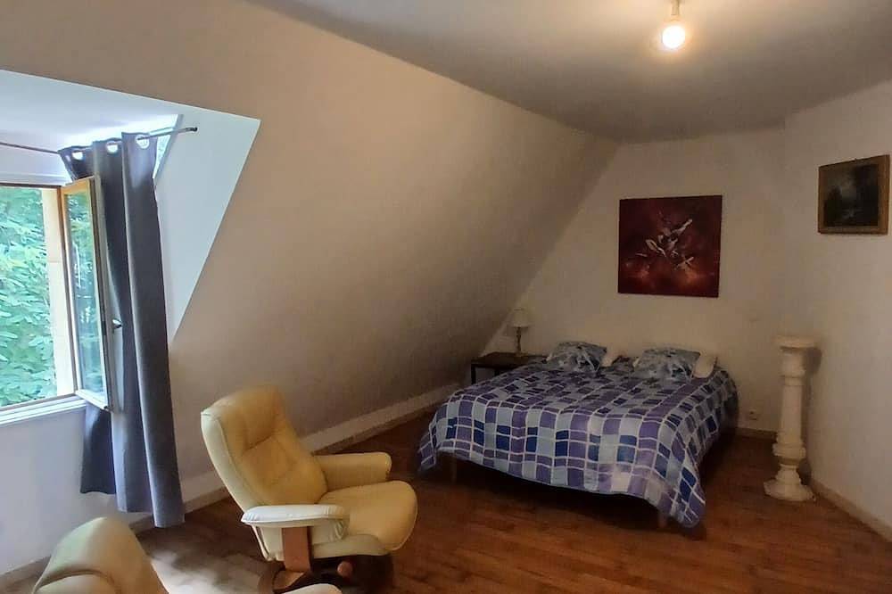 Maison  sarlat en perigord\navec piscine et billard\n animaux acceptés in Sainte-Nathalène, Périgord Noir