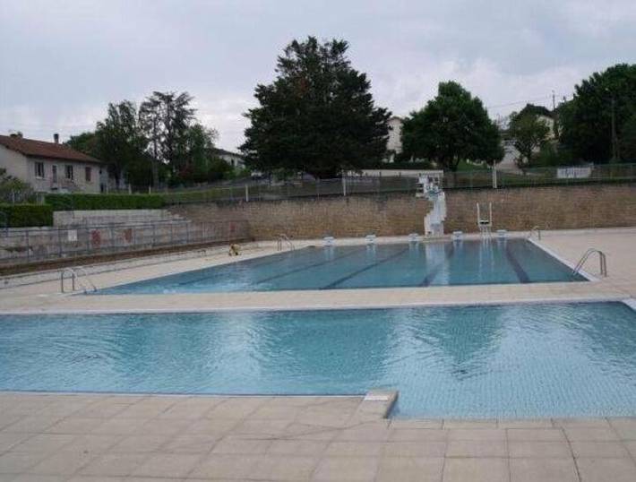 Location de vacances pour 6 personnes, animaux acceptés à Pamproux