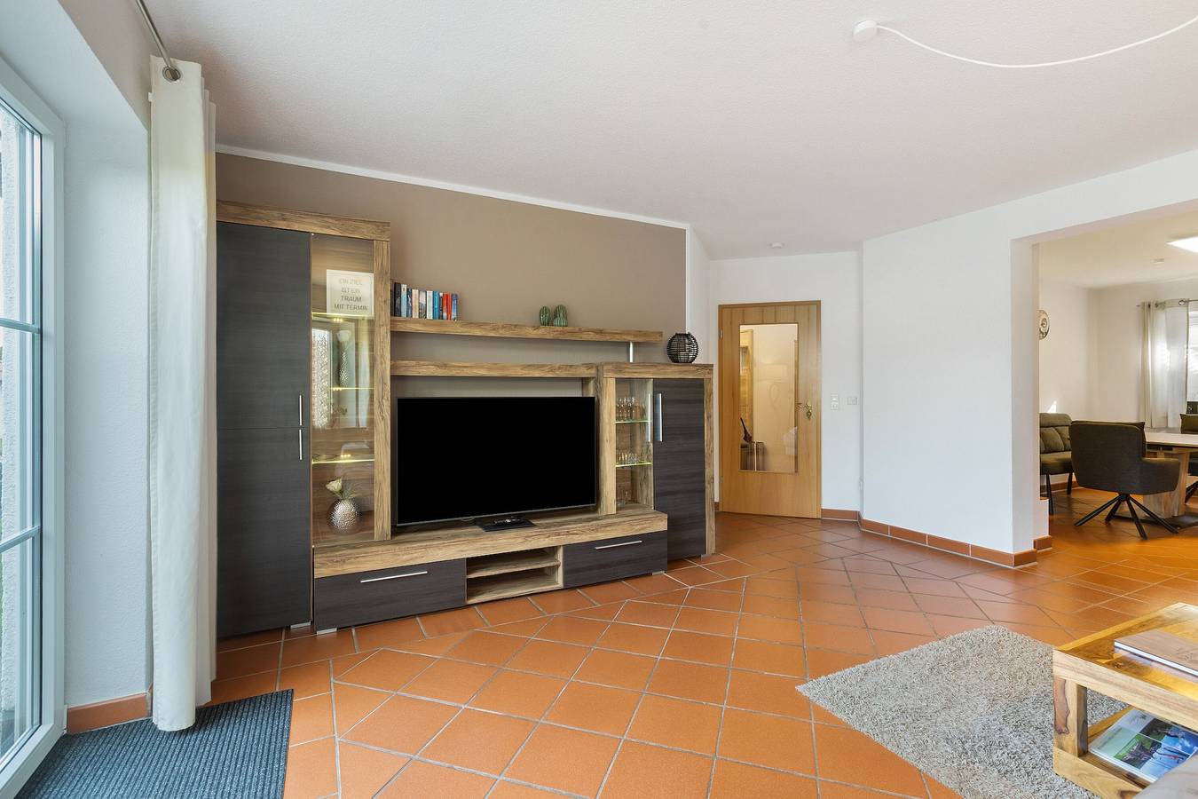 Ganze Wohnung, Ferienwohnung Dora, 72 m² mit privater Terrasse, Gemeinschaftsgarten und Wlan in Medebach, Hochsauerlandkreis
