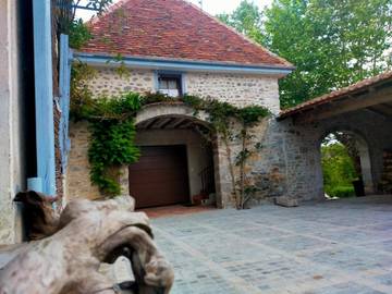 Gîte pour 4 personnes, avec jardin et vue à Sauveterre-de-Béarn