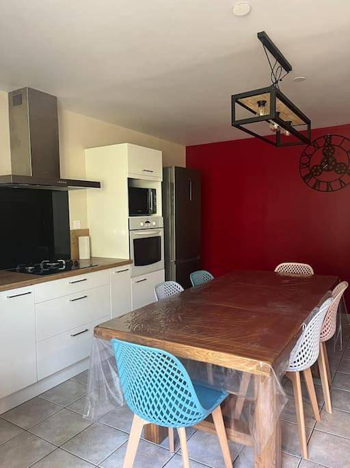 Location de vacances pour 11 personnes, avec jardin dans Tressignaux - 3