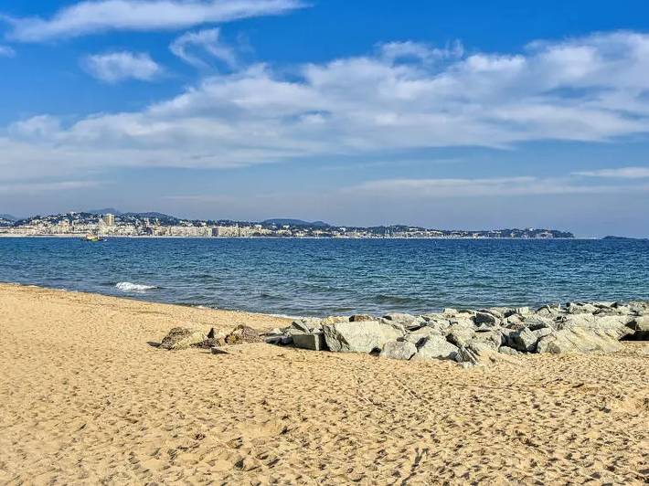 Villa pour 8 personnes, avec Terrasse et Jardin à Fréjus - 2