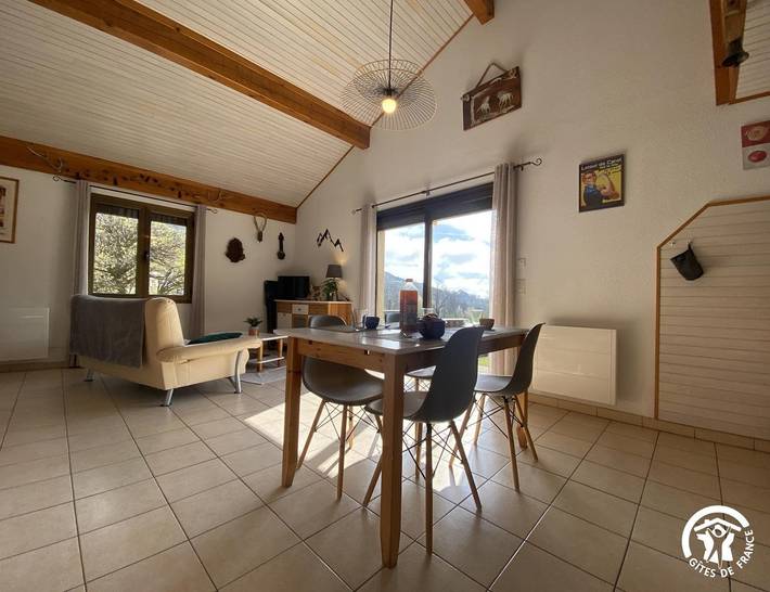 Casa de huéspedes para 4 personas, con Terraza y Jardín en Alp - 2