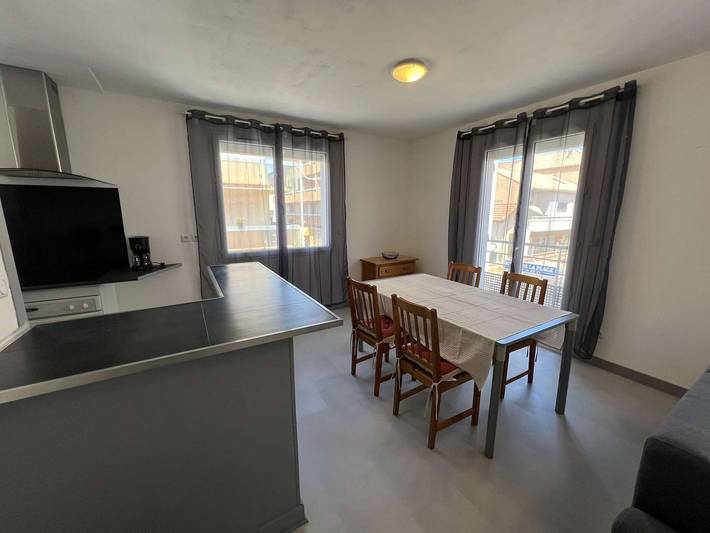 Gîte pour 4 personnes, avec balcon dans Plage Centrale (Valras-Plage) - 2