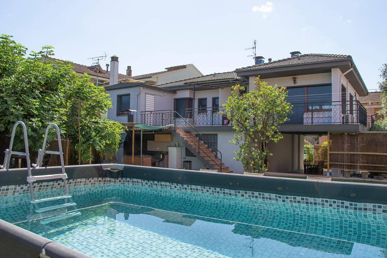 Ganze Wohnung, Ca la Rossita in Sant Jaume de Llierca – Ferienhaus mit Pool und Bergblick in Sant Jaume de Llierca, Garrotxa