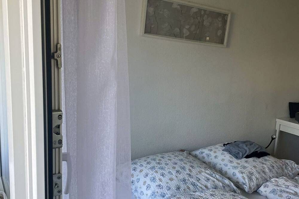 Ganze Wohnung, 3 Zi.-Wohnnug mit Garage und Bus-Pass in Luzern, Vierwaldstättersee