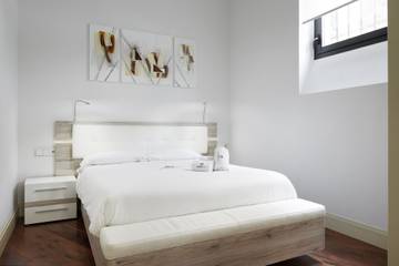 Vakantiewoning voor 4 Personen in Playa de la Concha, San Sebastian, Afbeelding 1