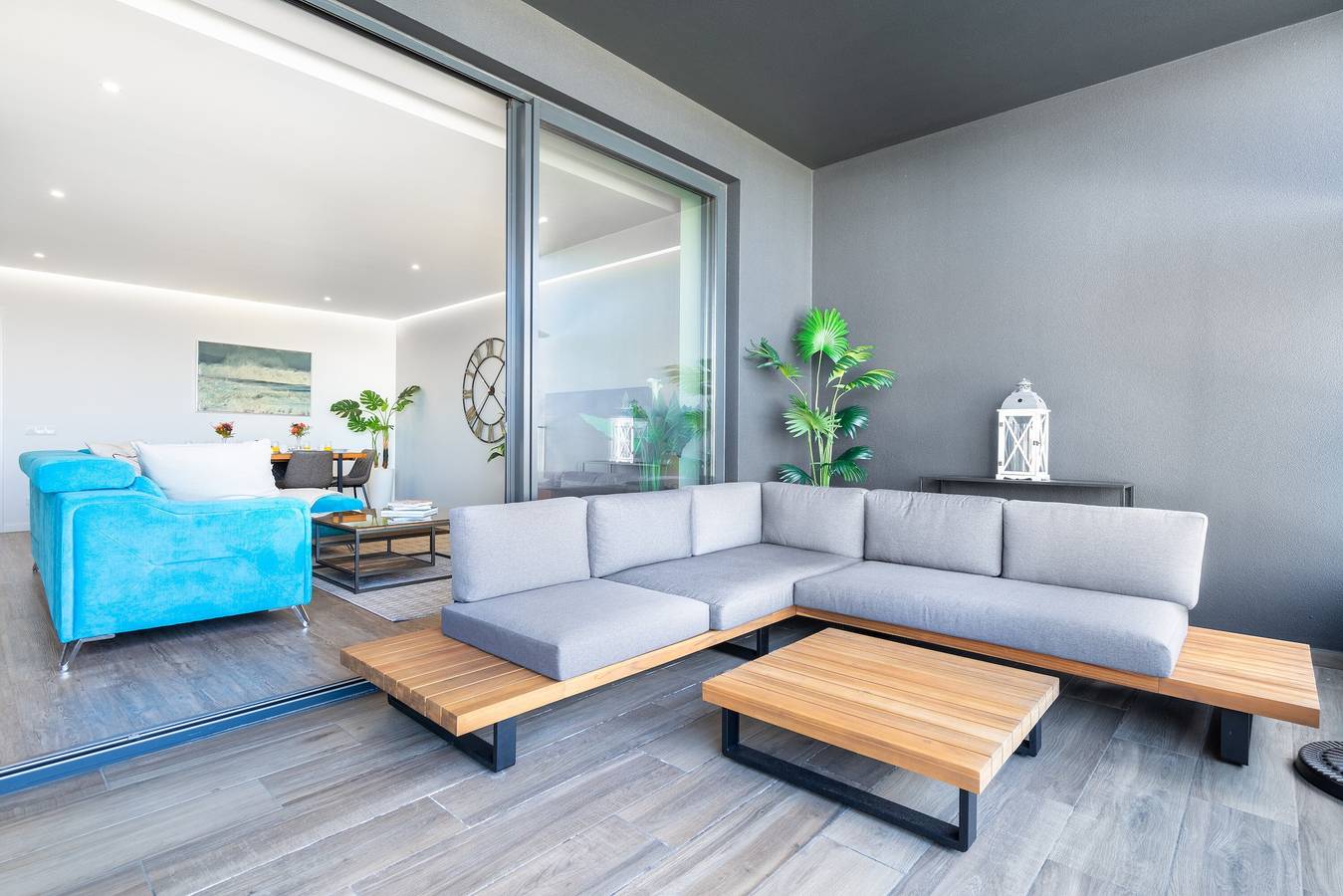 Entire apartment, Luxury 2-Bedroom Apartment with Sea View and Pool in Praia da Rocha, Portimão