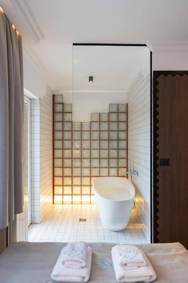 Ferienhaus für 2 Personen, mit Balkon und Ausblick in Kosovo