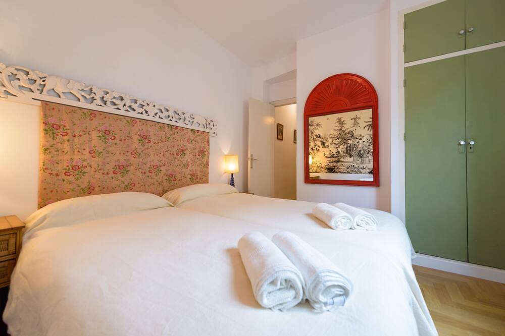 Entire apartment, Central Almuñecar, Beach is 2 minutes walk. in Playa Puerta del Mar, Almuñecar