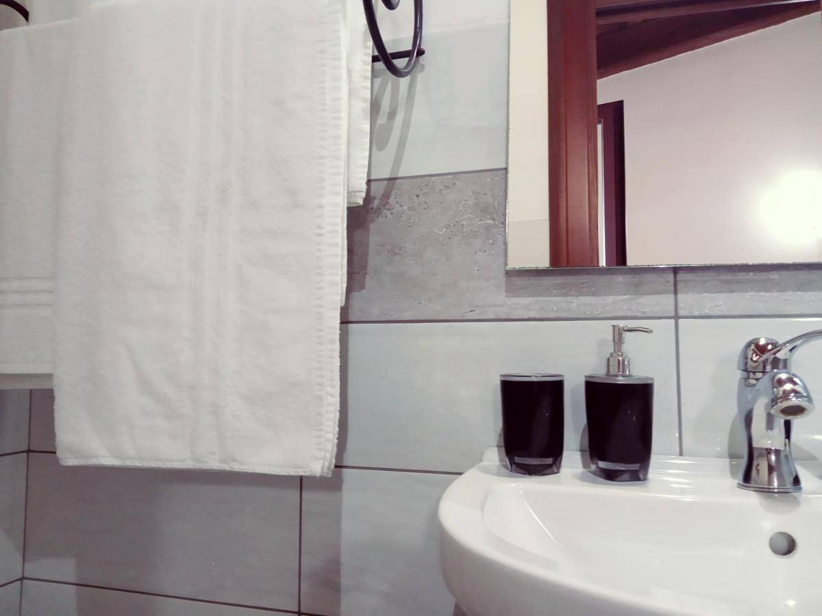 Single Room in Tula, Province de Sassari