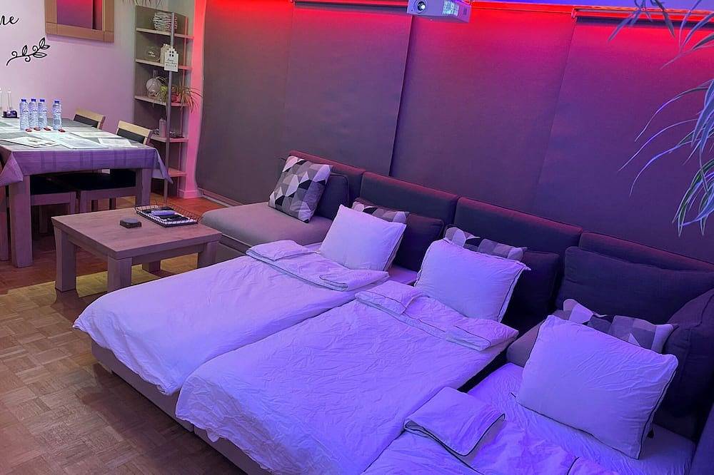 Geheel appartement, Jacuzzi, 5min city centre, free parking, nice view in Antwerpen, Antwerpen en omgeving