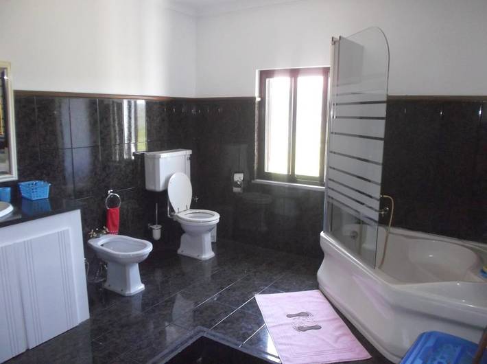 Location de vacances pour 2 personnes, avec vue ainsi que piscine et jardin, animaux acceptés dans Paredes de Coura - 2