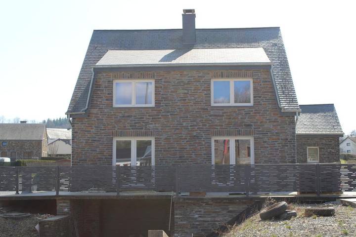 Location de vacances pour 6 personnes, avec jardin et vue à Tenneville - 2