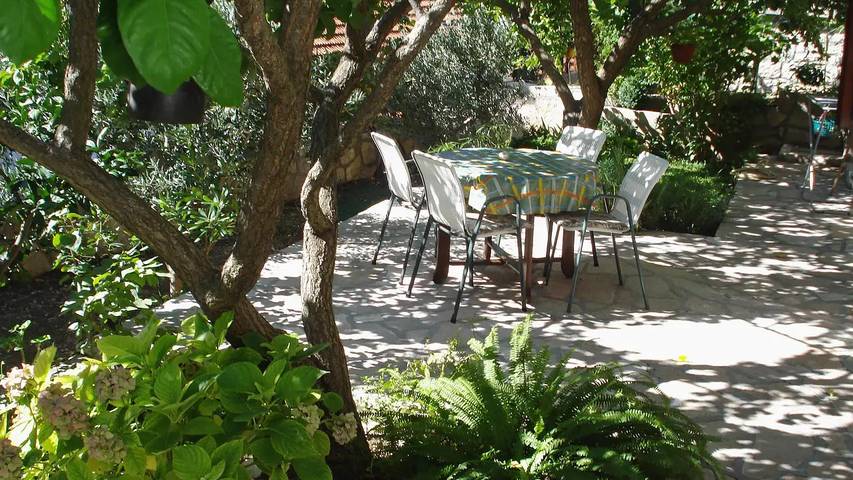 Studio für 2 Personen, mit Terrasse