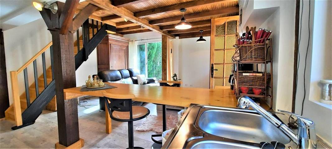 Location de vacances pour 3 personnes, avec vue ainsi que terrasse et jardin à Sarliac-sur-l'Isle - 4