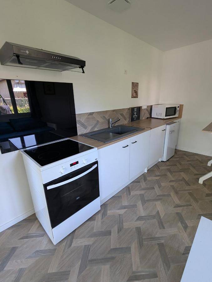 Gîte pour 4 personnes, avec jardin à Mios - 4