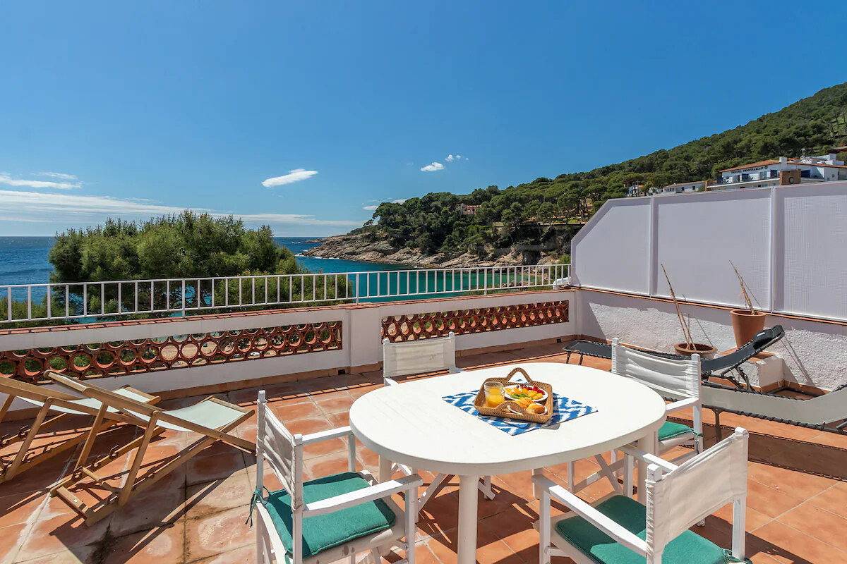 Ganze Wohnung, Ático en Tamariu: Gan terraza  y Vistas al Mar. in Platja de Tamariu (Palafrugell), Tamariu