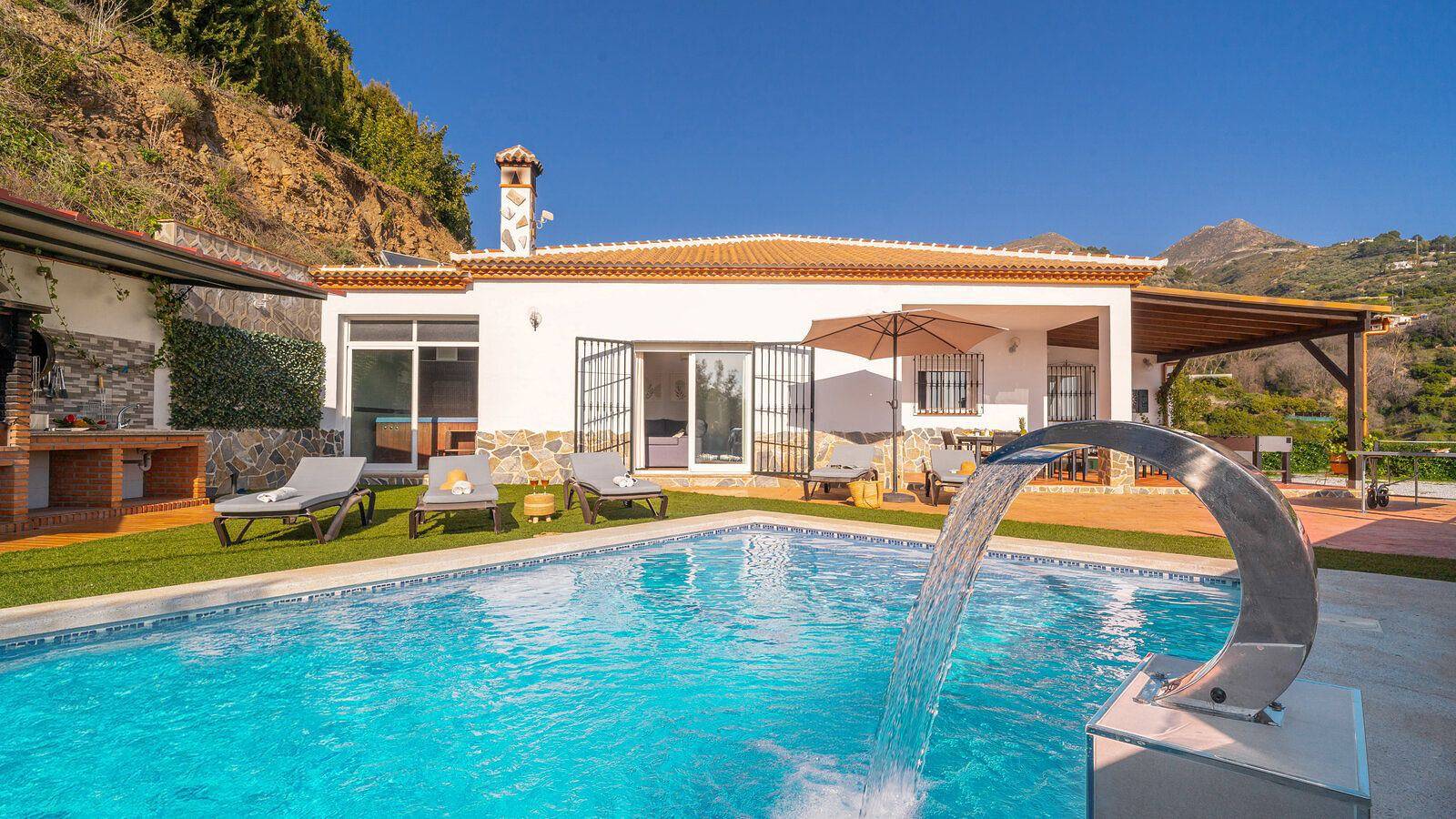 Villa Rosa de Competa Canillas de Albaida by Ruralidays in Canillas de Albaida, Provincia de Málaga