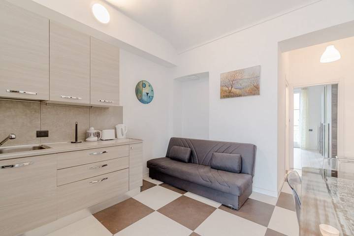 Appartamento intero, Guesthost - Carlotta Bright Flat near the Hospital in Torino, Provincia di Torino